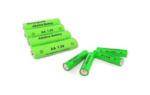 4 AA en 4 AAA oplaadbare batterijen